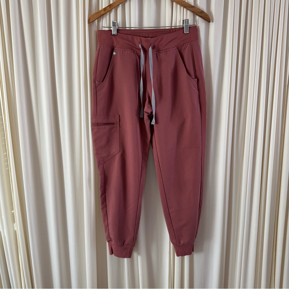 Figs Women's Track Jogger Pants in Dusty Rose